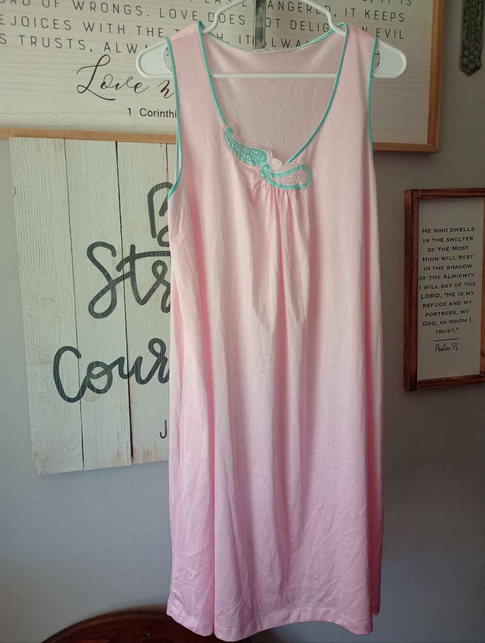 Womens Vintage Nightgown And Robe Set Size Medium JCPenney Pink Gown Sleepwear